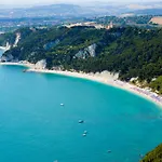 Caletta Del Conero Nocleg ze śniadaniem Numana