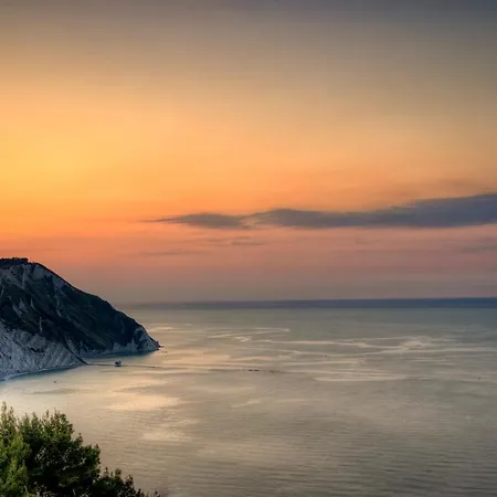 Caletta Del Conero 3*